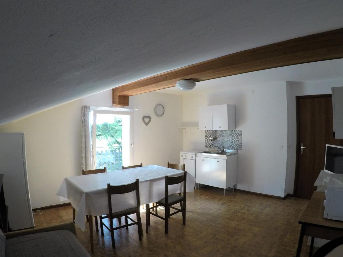 Residence Catullo Bezzecca Εξωτερικό φωτογραφία